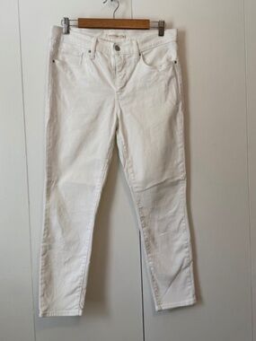 Levi's 311 Shaping Skinny Jeans - White